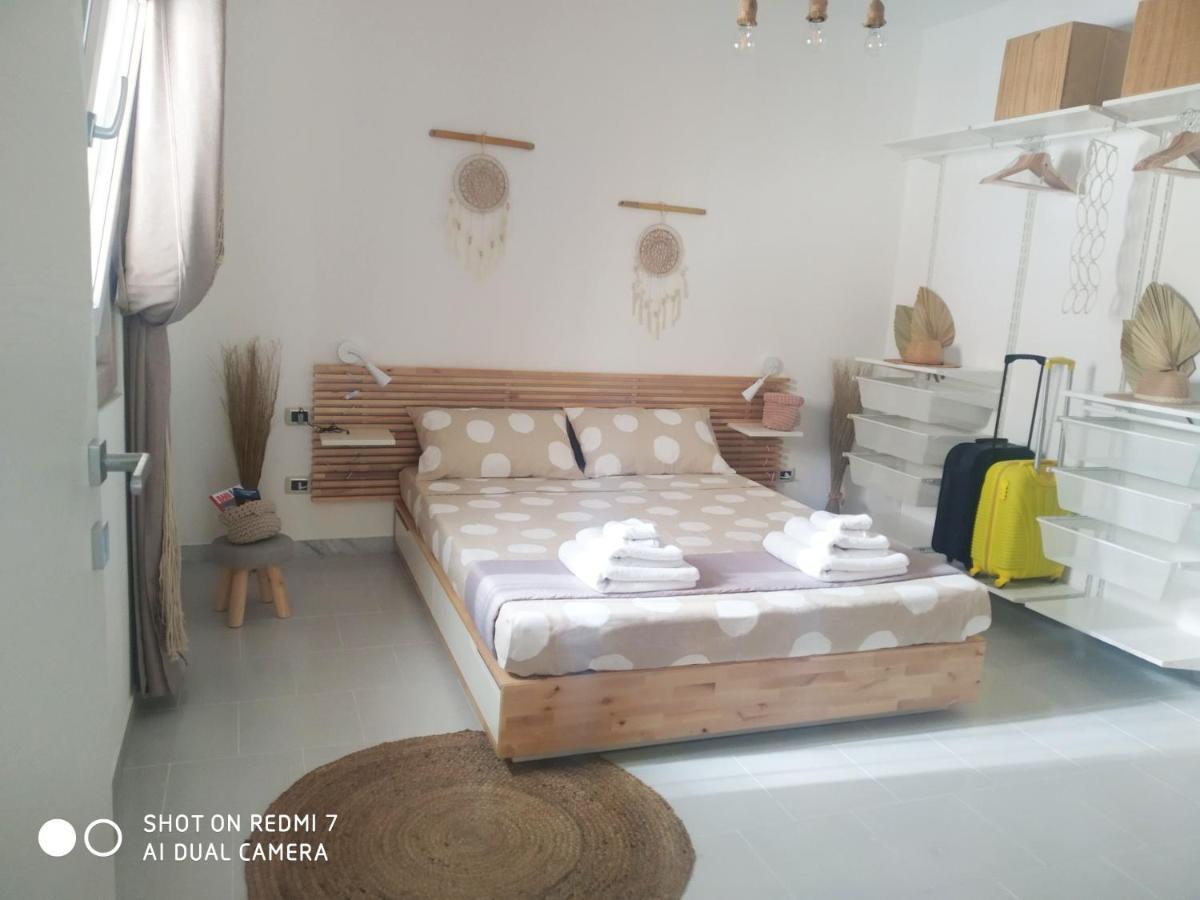 Aurisa Apartment Bari Bagian luar foto