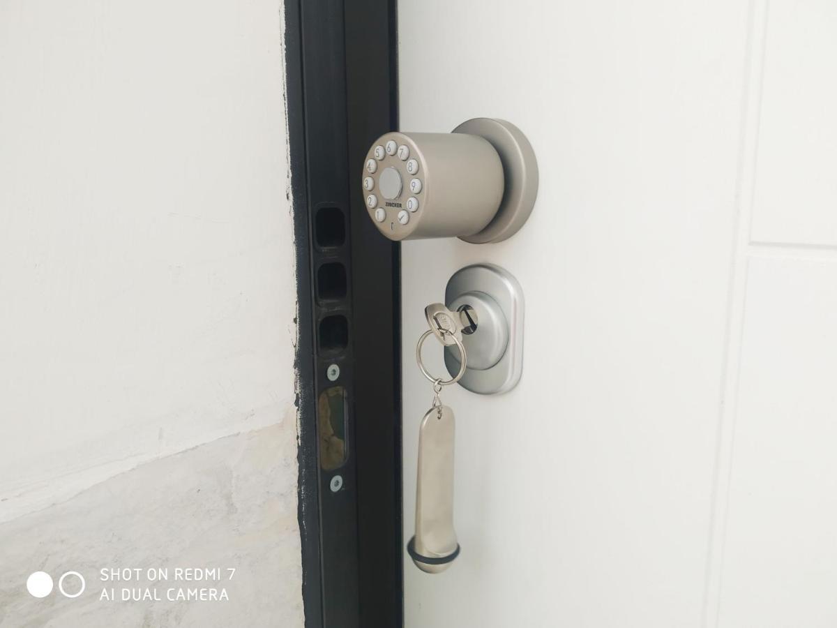Aurisa Apartment Bari Bagian luar foto