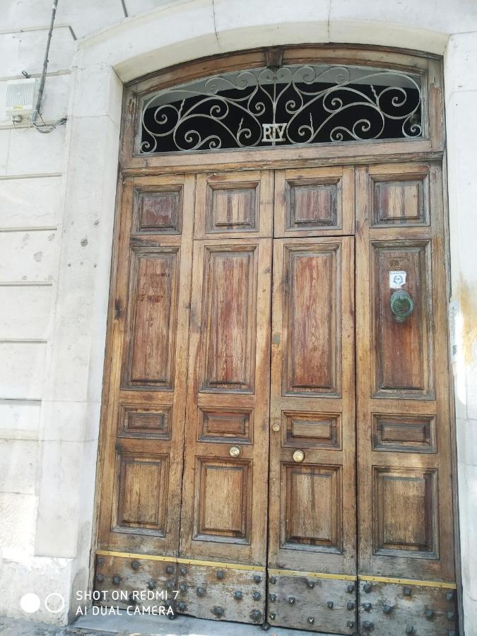 Aurisa Apartment Bari Bagian luar foto