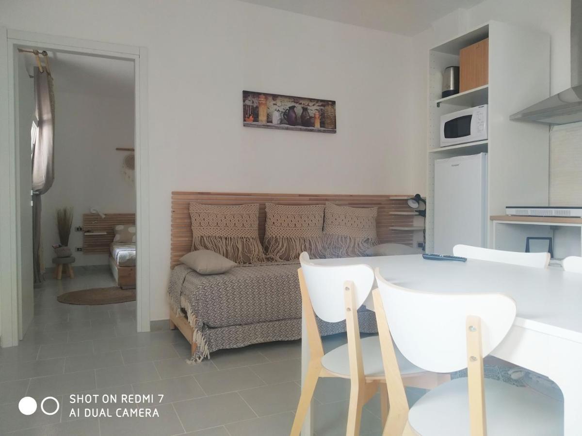 Aurisa Apartment Bari Bagian luar foto