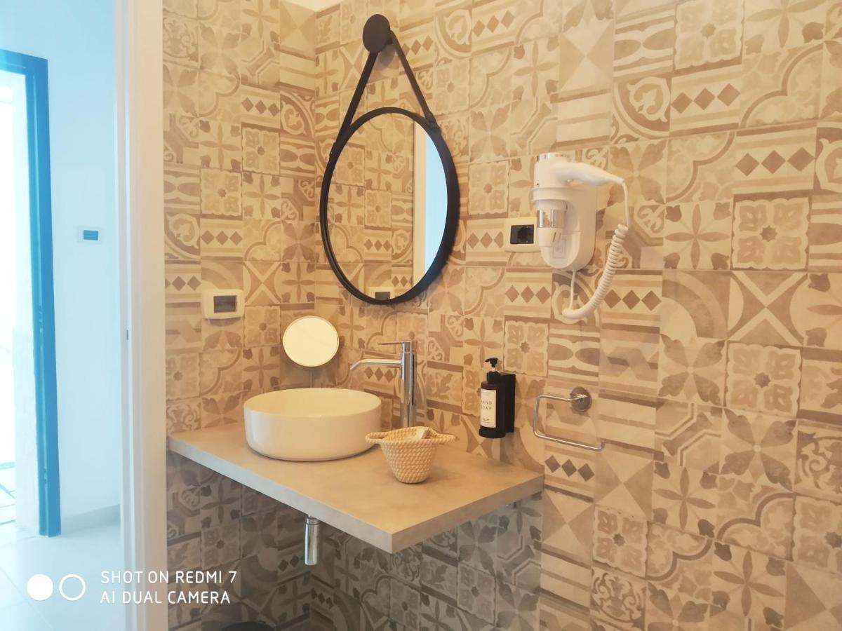 Aurisa Apartment Bari Bagian luar foto