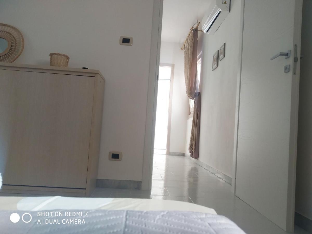 Aurisa Apartment Bari Bagian luar foto